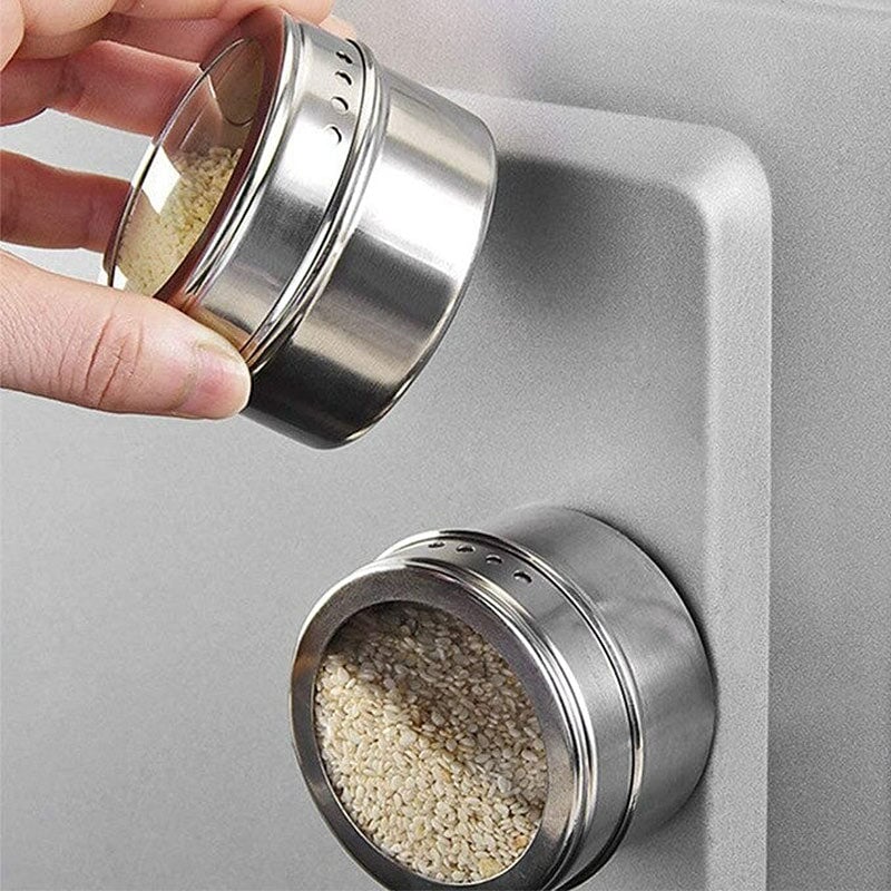 APACALI Lot De 12 Pots à Épices Magnétiques En Acier Inoxydable - Bocaux Cuisine Avec Base Murale, Trous Réglables Et Étiquettes